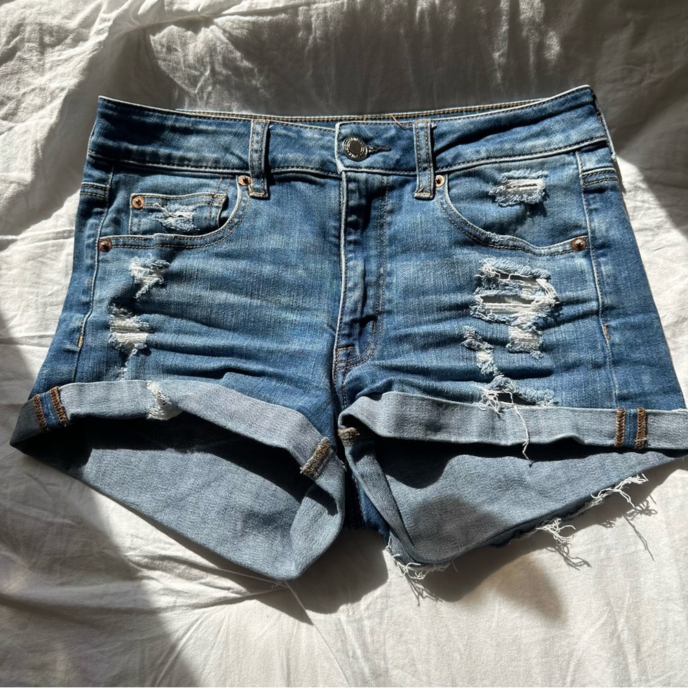 SOLD | American Eagle jean shorts size 6